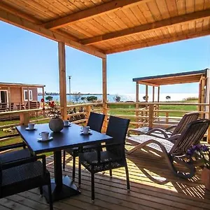 Parco vacanze Mobile Homes Park Riviera, Karigador